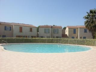 Villa à deux pas de la cité médiévale dans une résidence très calme - Aigues-Mortes - 8