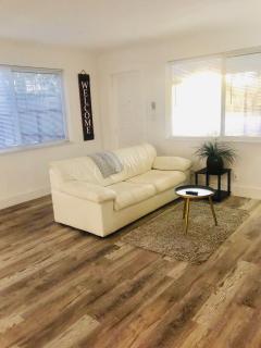 Casa Pompano. 2 miles to Beach. New - 5