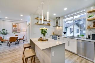 Stylish Seattle Home with Rooftop Deck and Fire Pit! - Seattle - 4