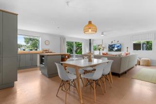 Sunset Seeker - Mangawhai Heads Holiday Home - Mangawhai - 2