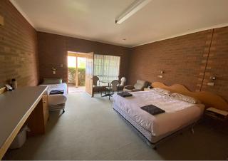 Railway Hotel Motel Peterborough - Peterborough - 4
