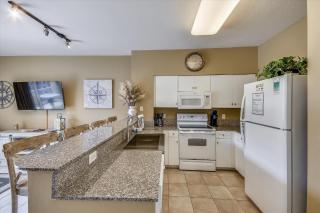 Shores of Panama 1804 - 2 Bedroom Bunkroom Sleeps 8, Updated! Free Fun, condo - Panama City Beach - 8
