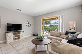 Friendship Place at Solterra Resort by Shine Villas 061 villa - 1