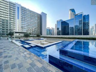 AXINITE - Brand New! Warm Cozy 1 Bed HIGH FLOOR Downtown Dubai CANAL VIEW - 9