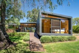 82 Degrees I Private Properties - Quindalup - 0