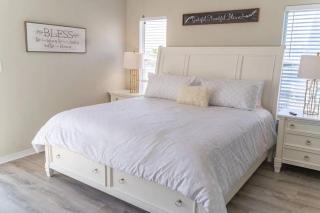 The Herron, Sleep 20, Walk beach - 4