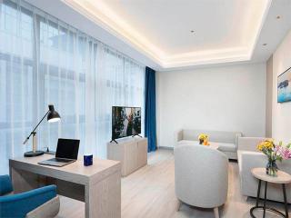 Kyriad Hotel Luoyang Longmen Railway Station - Luoyang - 1