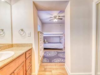 Sanibel, sleeps 12, Gulf Views - 8