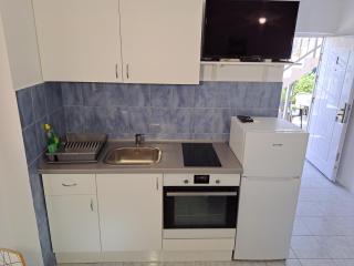 Apartments Ganic - Tribunj - 3