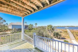 Sandy Fox- Walk to Beach, Private pool, Sleeps 26 - 5