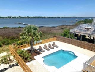 Sandy Fox- Walk to Beach, Private pool, Sleeps 26 - 4