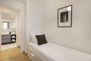 Versi2- Stylish 1BR pays homage to timeless charm - Atene - 6