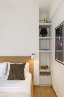 Versi2- Stylish 1BR pays homage to timeless charm - Atene - 3