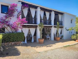 Authentic Finca Ibicenco with Large Pool - Ibiza città - 0