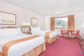 Travelodge by Wyndham Juneau - Mendenhaven - 1