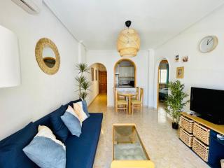 El Papagayo Apartment 2 mins walking to the beach - Torrevieja - 0
