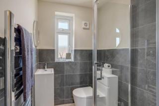 4 bedroom Pitchford - Earlham - 6