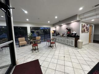 Red Roof Inn & Suites Biloxi - Ocean Springs - Biloxi - 7