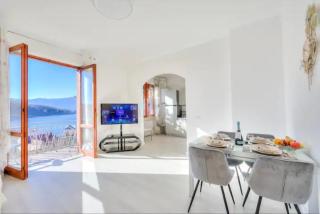 Apartment With View Lake Maggiore/Laveno Mombello - Laveno-Mombello - 0
