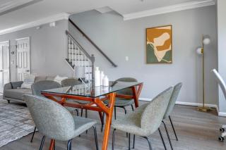 Shaw 2br w backyard wd nr nightlife WDC-689 - 5