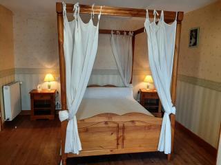 Gîte familial avec jardin, cheminée et équipements bébé – Bellevigne, Charente - FR-1-653-149 - - 6