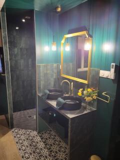 Le SPEAK EASY / JACUZZI ET SAUNA - Marselha - 1