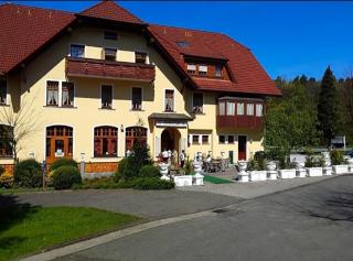 Gasthaus Pension DÖRENKRUG - Restaurant - 9