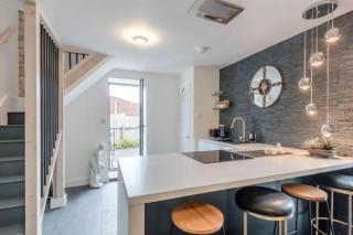 Justaura Retreat - Branston - 3