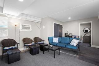 6 Bedroom plus Crows Nest with Beach View - Galveston - 2