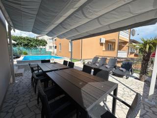 Apartments Pranjic with Pool - Nova Vas - 6