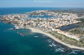 T3 CLIMATISE 40m2 Piscine Parking PRIVE 2 Chambres Secteur falaises 50 m de la plage Proche centre-port 4 Personnes - 9