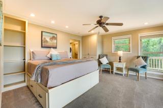 Eagle Rock Gem on Table Rock Lake with Decks and Grill - Golden - 1