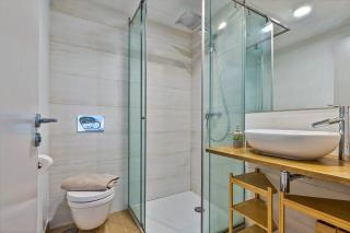 Stunning luxurious penthouse with panoramic views. - 6
