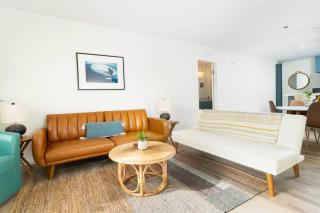 Sunny on the Ocean - Beachfront- Pacific Beach - 5