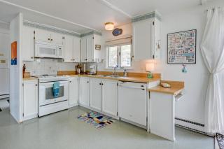 Vibrant Waterfront Vacation Rental on Lake Huron! - 4