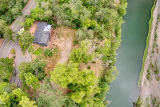 Charming Riverfront Cabin Just 10 Minutes From The Plaza! - Healdsburg - 6