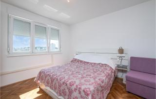 1 Bedroom Lovely Apartment In Pula - Pula - 7