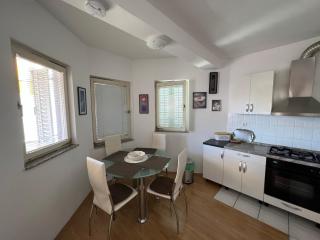 Dorian's Coastal Hideaway - Novalja - 6