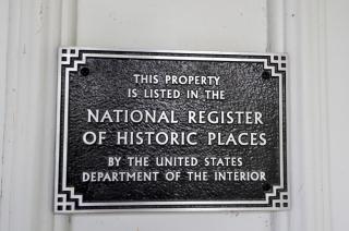 The Manor - Historic Mansion, Wifi, Covered Porch, Screen Porch, King Bed, Walk to Spas, Shops & Restaurants - Berkeley Springs - 5