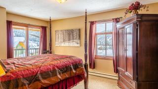 Trails Edge #03 By Bear Country - Sun Peaks - 4