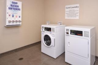 Holiday Inn Express & Suites Bridgeport by IHG - Bridgeport - 9
