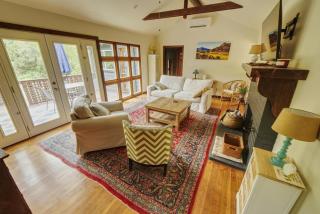 Rivers Breeze Relaxing Riverside Cabin With Private Suite Kayaks - Healdsburg - 1