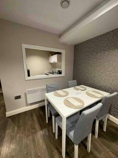LUNA LUX Apartment - Portrush - 4