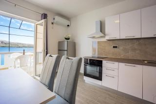 Bepo Apartments at beach - Metajna - 0