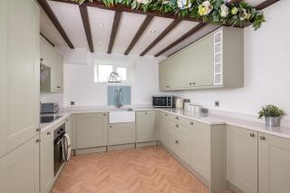 Beautiful 2-Bed Cottage in Brampton - Brampton - 4