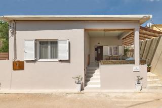 2 bedroom Villa with heated swimming pool-Spa whirlpool-BBQ! - Melidhónion - 0