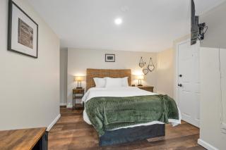 The Inn & More - Bartlett - 9