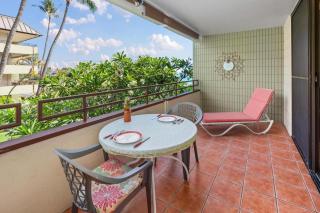 Hawaiian-Style Oceanview Across the Street from Historic Magic Sands Beach Park - White Sands Village 202 - Kailua-Kona - 1