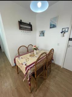Martinica24D -Apartamento confortável a 850m da PRAIA da MARTIM DE SÁ - Vaga de Garagem, Wi-fi - Caraguatatuba - 4