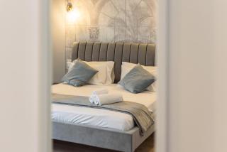 Guest House 121 Luxury Apartments - Napels - 3